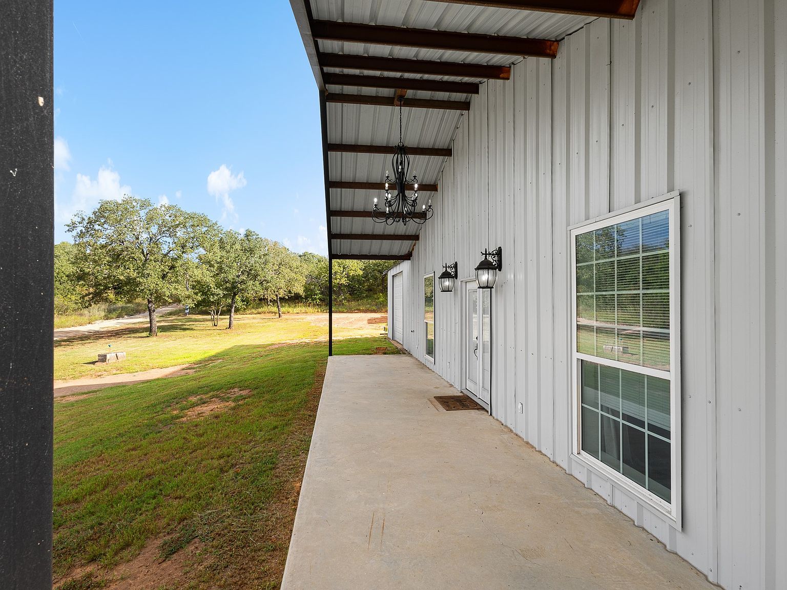 335 Ponderosa St Bowie, TX 76230 - Thumbnail 5