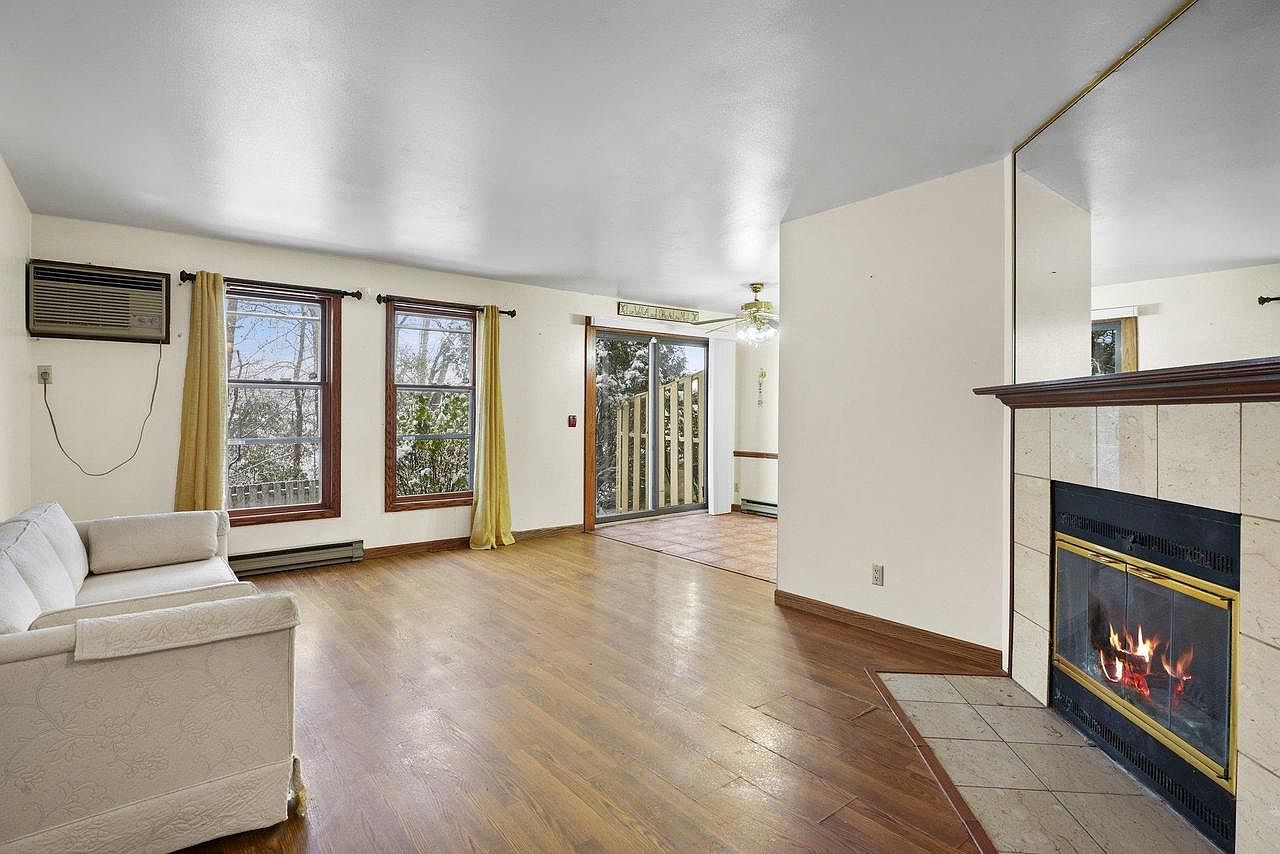 6717 Park Edge Dr APT A Madison, WI 53719 - Thumbnail 5