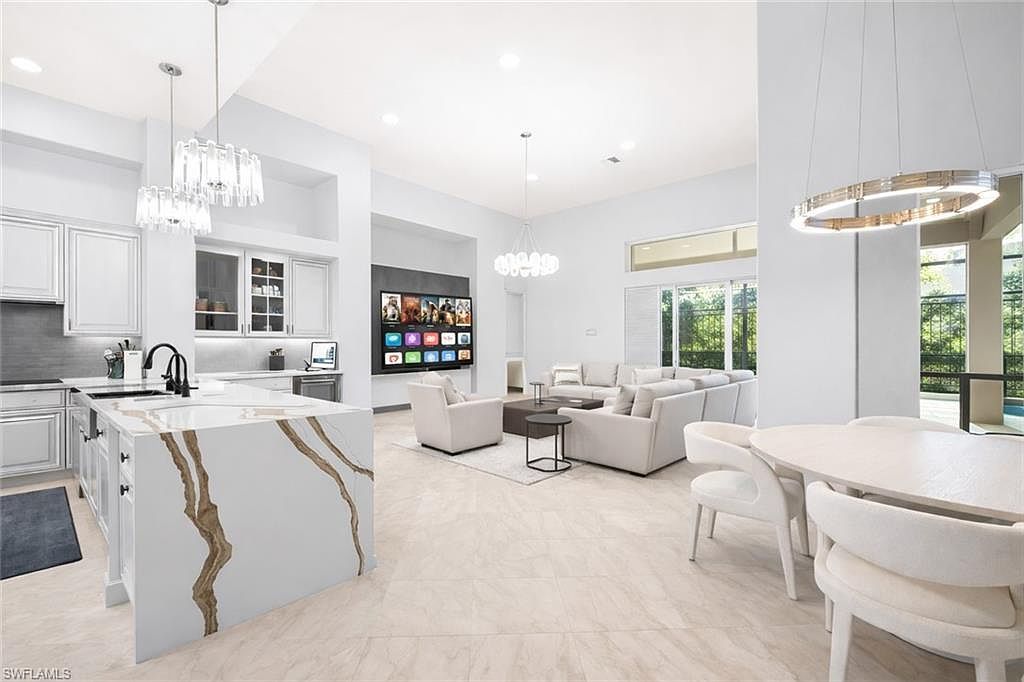 480 Terracina Way Naples, FL 34119 - Thumbnail 5