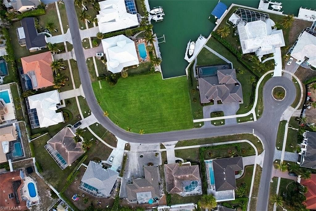 711 Fairlawn Ct Marco Island, FL 34145 - Thumbnail 5