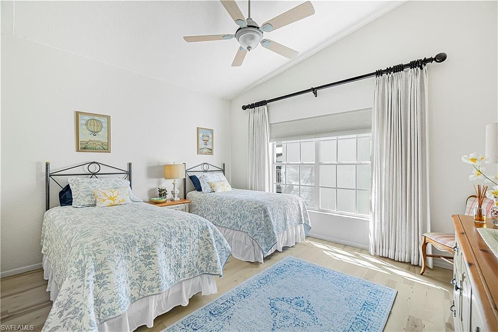 6045 Chardonnay Ln APT 302 Naples, FL 34119 - Thumbnail 5