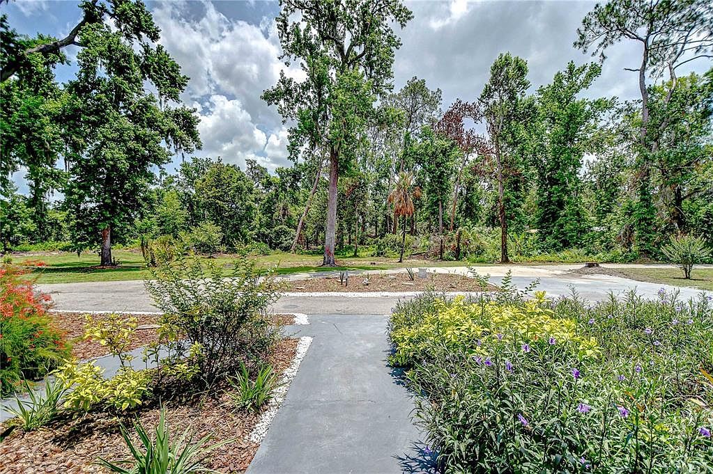 1931 Jaudon Rd Dover, FL 33527  | Single Family