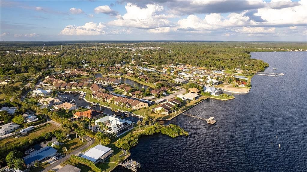 15477 Admiralty Cir APT 6 North Fort Myers, FL 33917  | Condominium