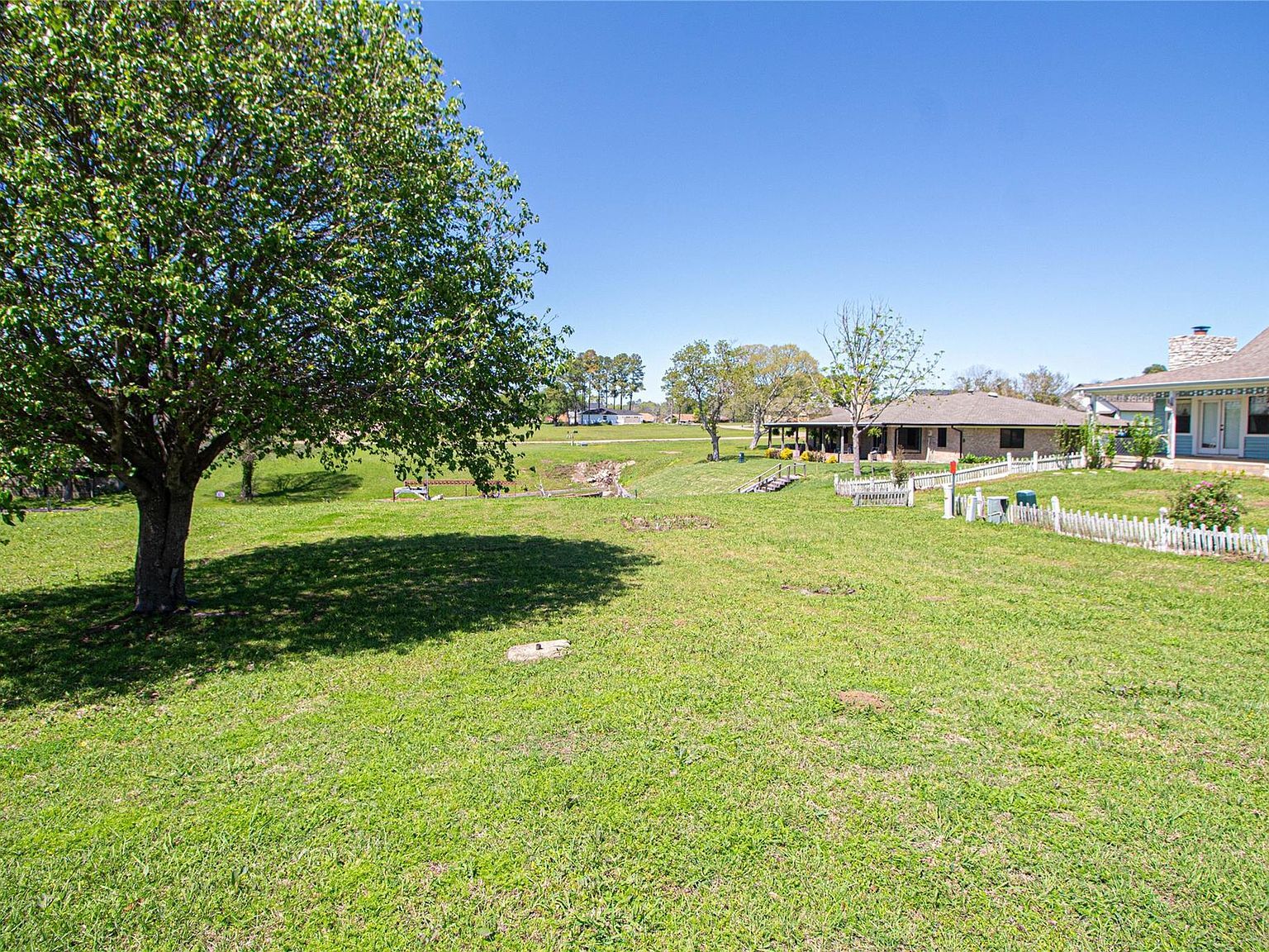308 Echo Ln Livingston, TX 77351 | Single Family
