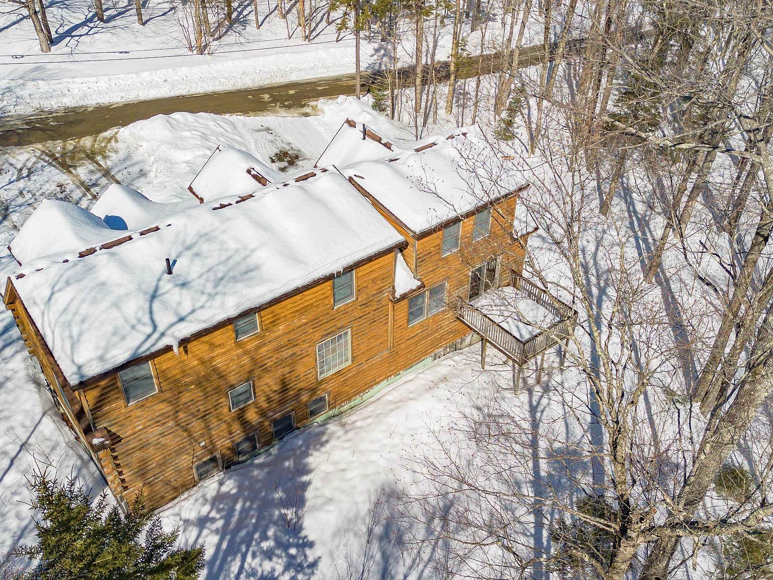 7 Yodeling Ln West Dover, VT 05356  | Single Family