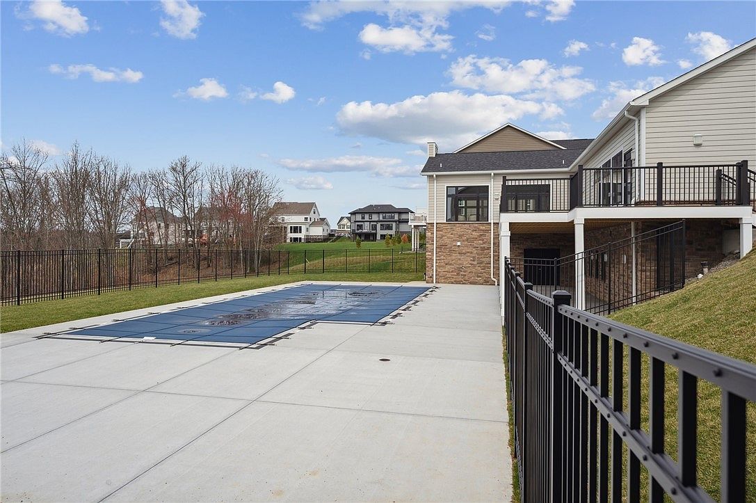 2013 Cherry Rd Gibsonia, PA 15044 | Single Family