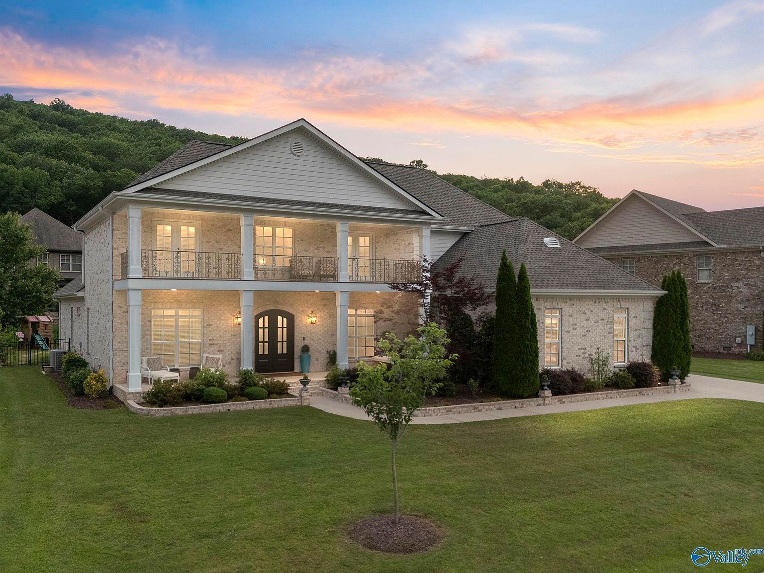 11 Braewick Pl SE Gurley, AL 35748  | Single Family