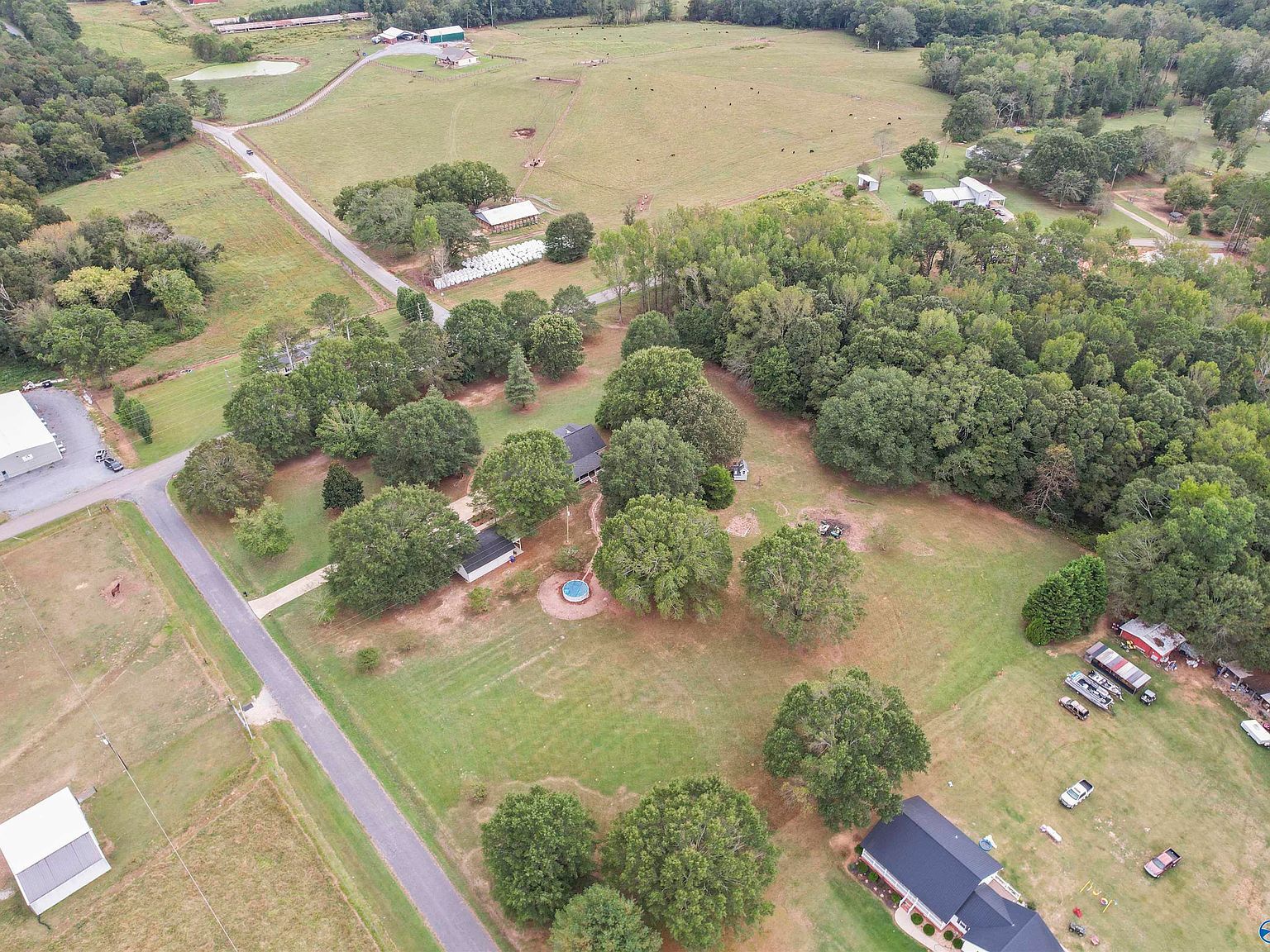 45 Oak Dr Boaz, AL 35956  | Single Family