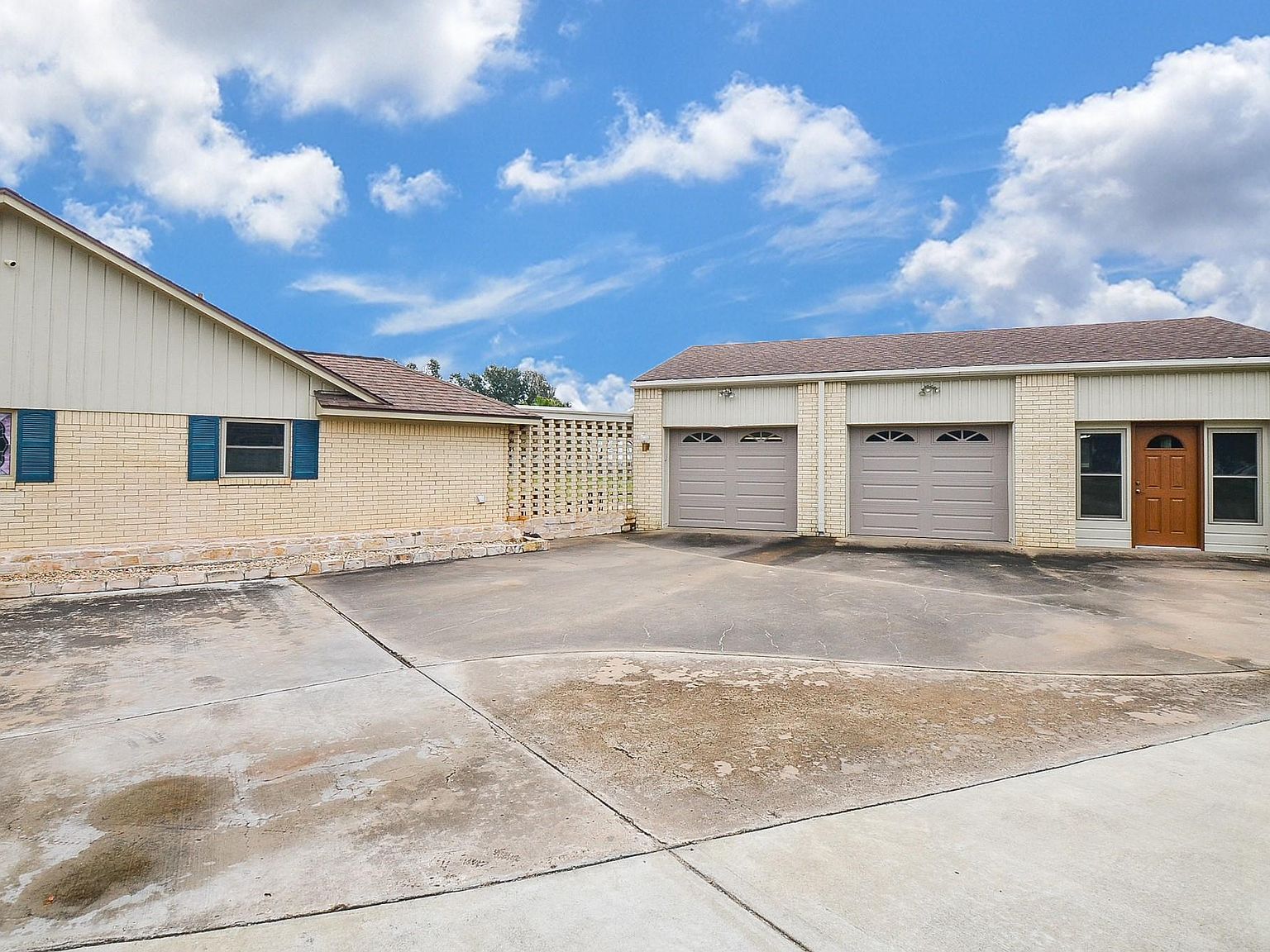 419 Western Acres Dr El Campo, TX 77437 | Single Family