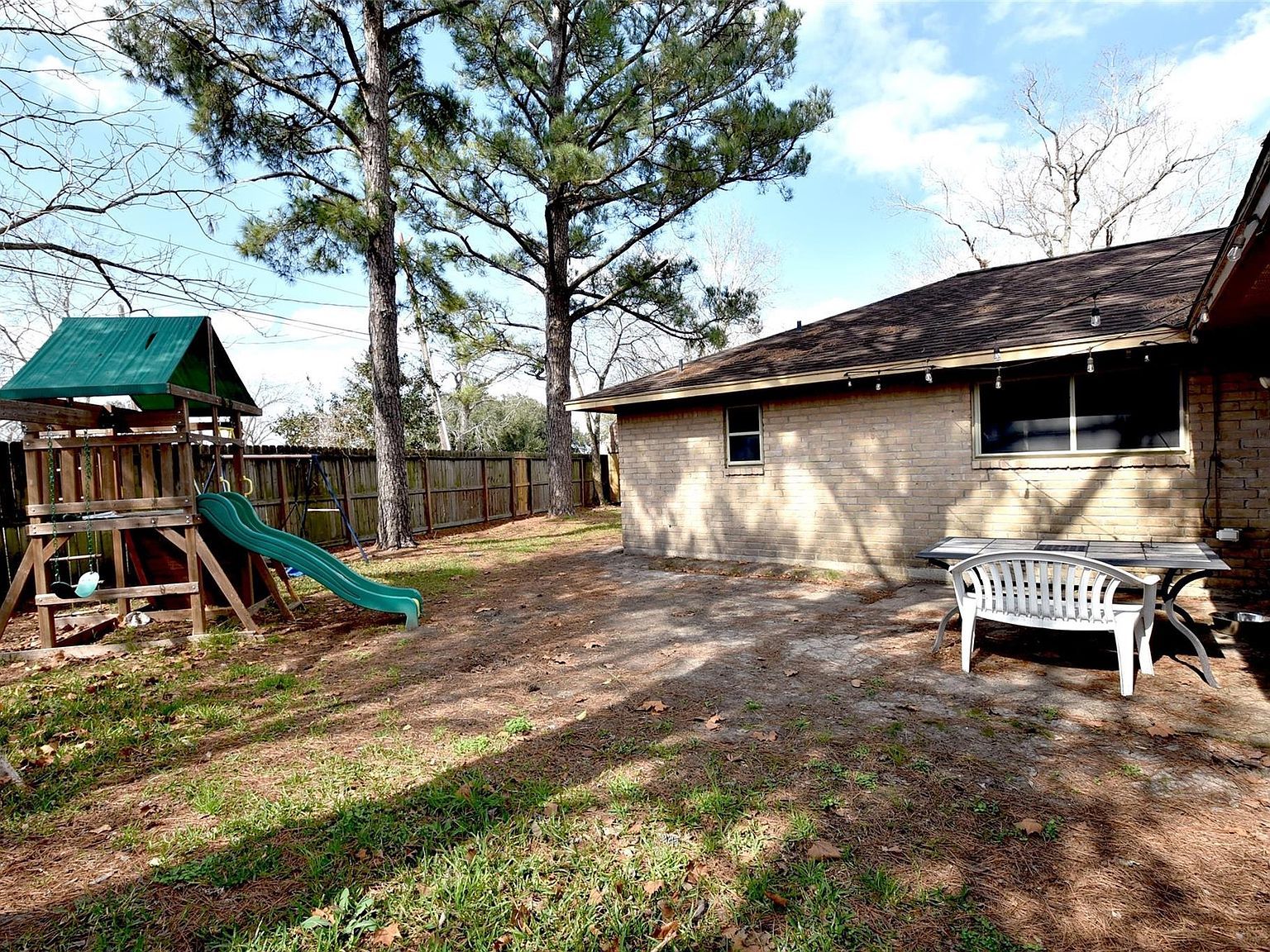 5705 Woodville Ln Pearland, TX 77584  | Single Family