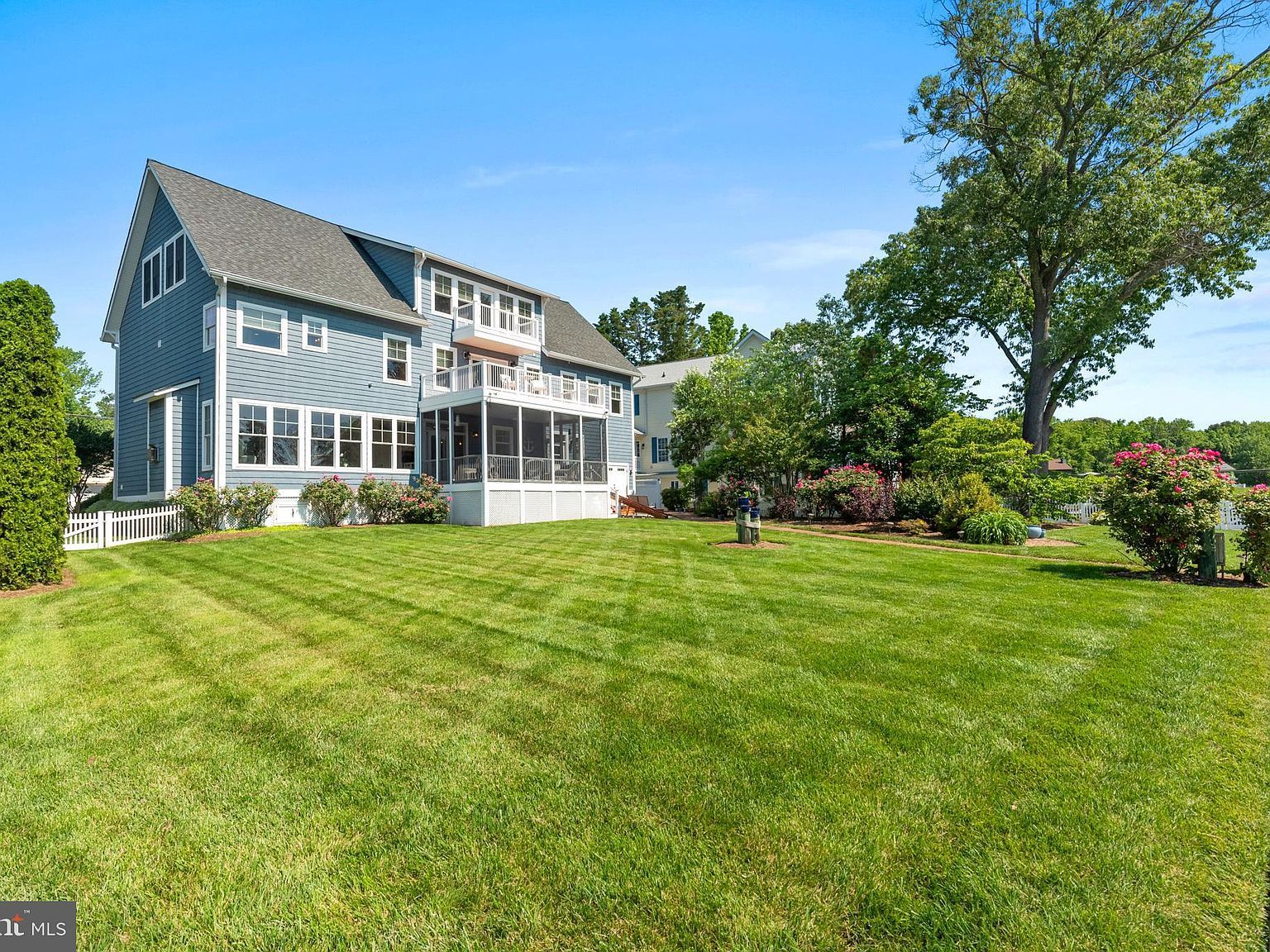 4923 Thomas Dr Shady Side, MD 20764 | Single Family