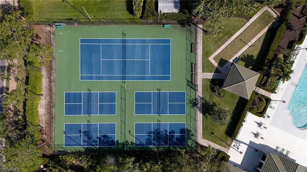 23039 Lone Oak Dr Estero, FL 33928 | Condominium