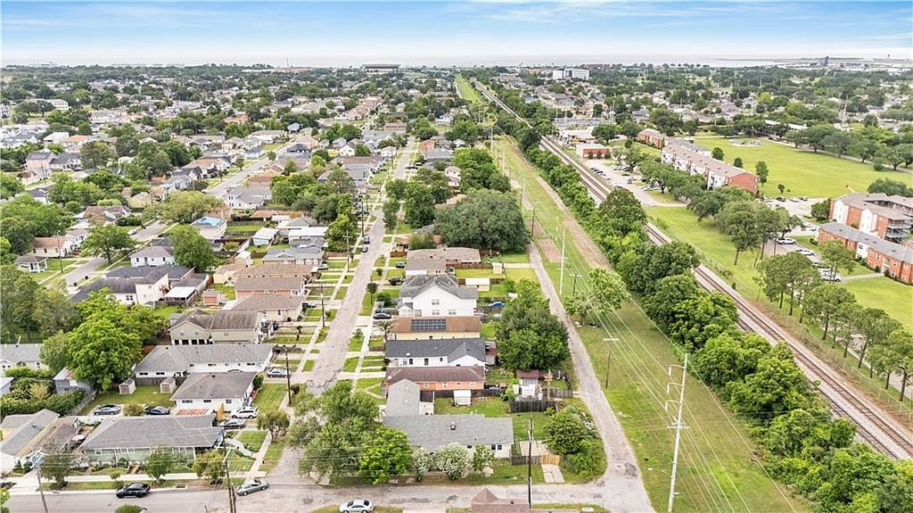 4901 Eastern St New Orleans, LA 70122 | Single Family