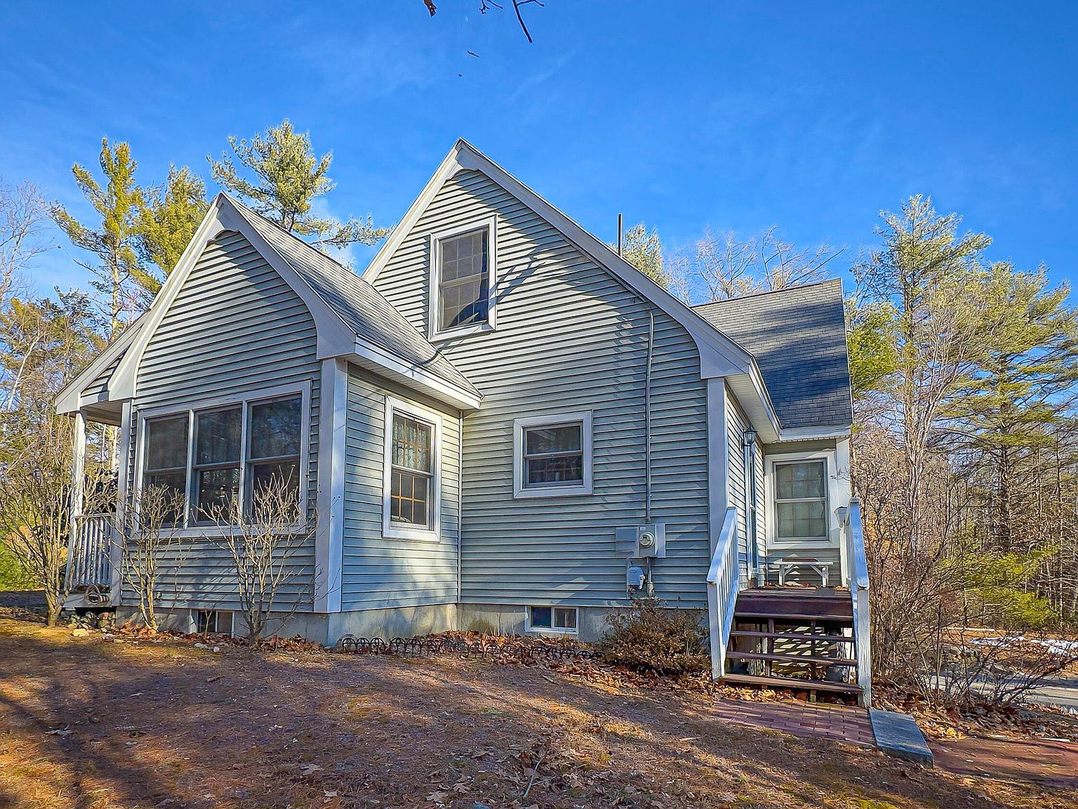 22 Jewett Rd Raymond, ME 04071 | Single Family