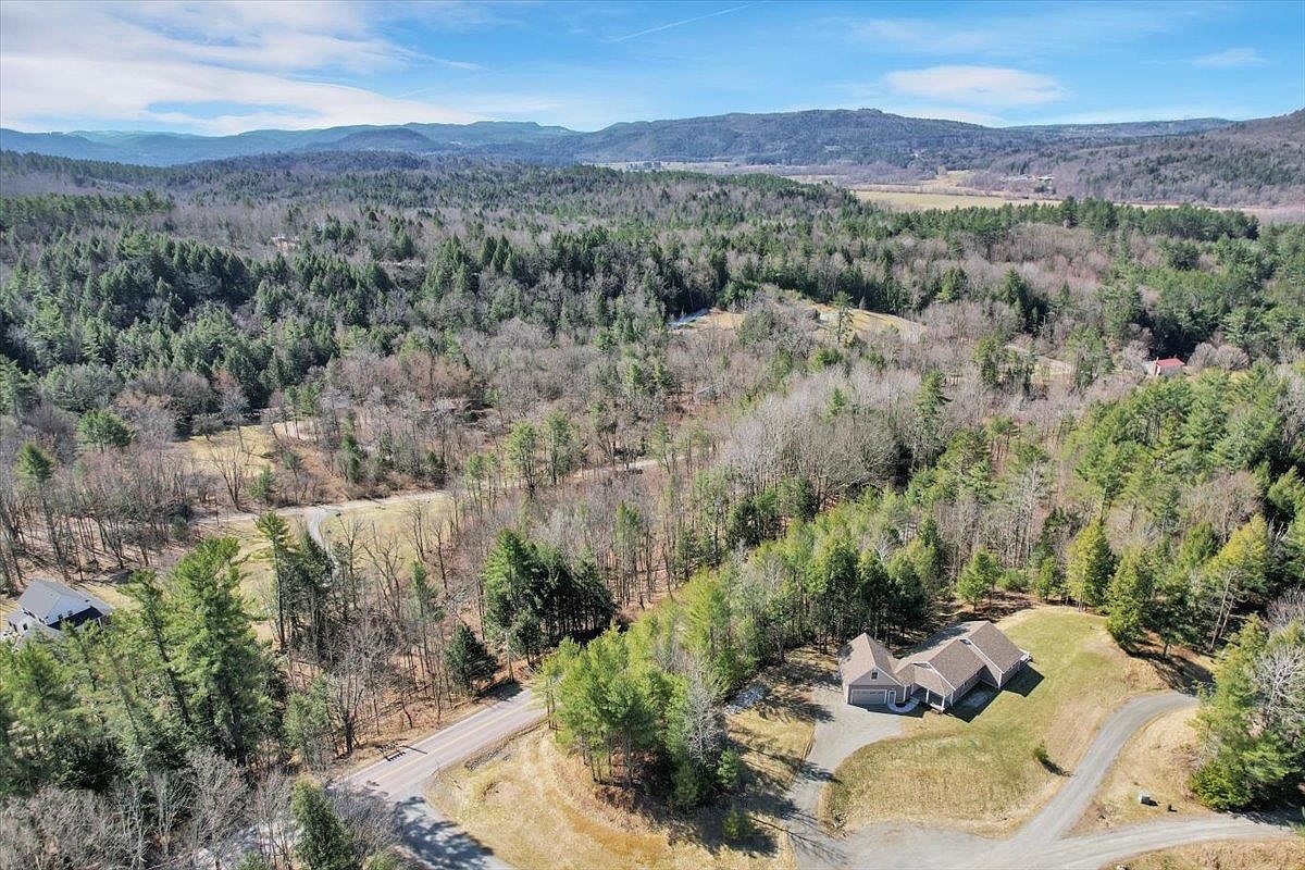 49 Hemlock Cir Jericho, VT 05465 | Single Family
