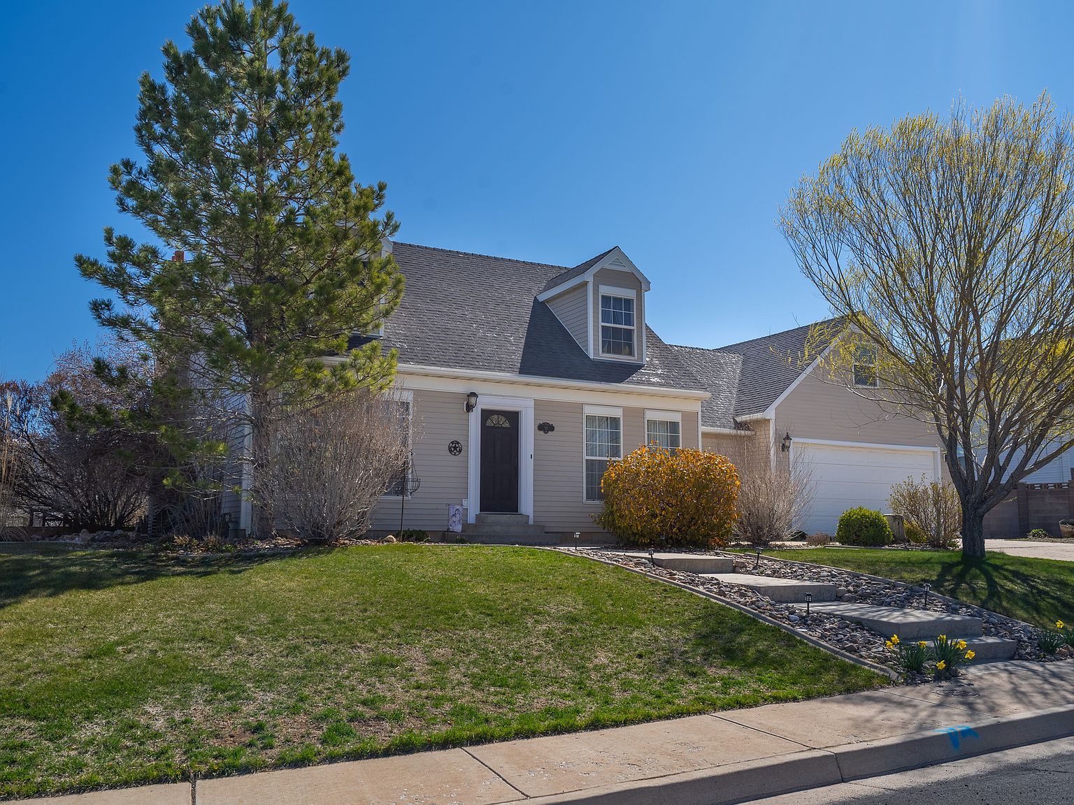 91 S Cedar Cir Cedar City, UT 84720  | Single Family