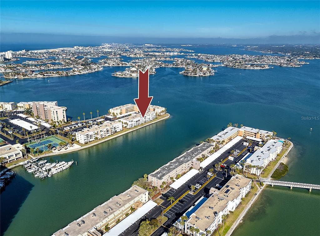 7645 Sun Island Dr S APT 304 South Pasadena, FL 33707  | Condominium