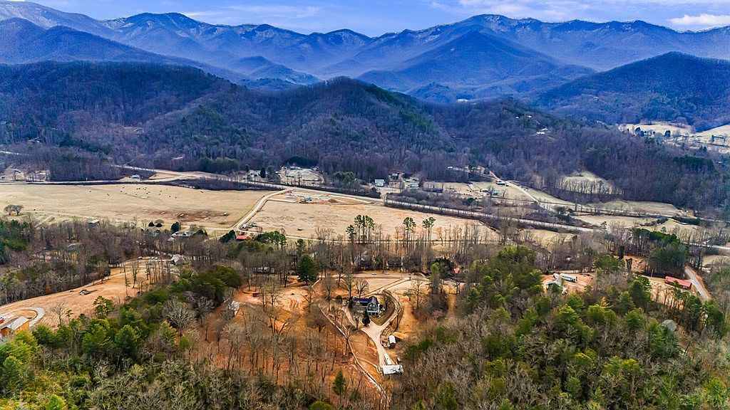 177 Bob Penland Rd Hayesville, NC 28904  | Single Family