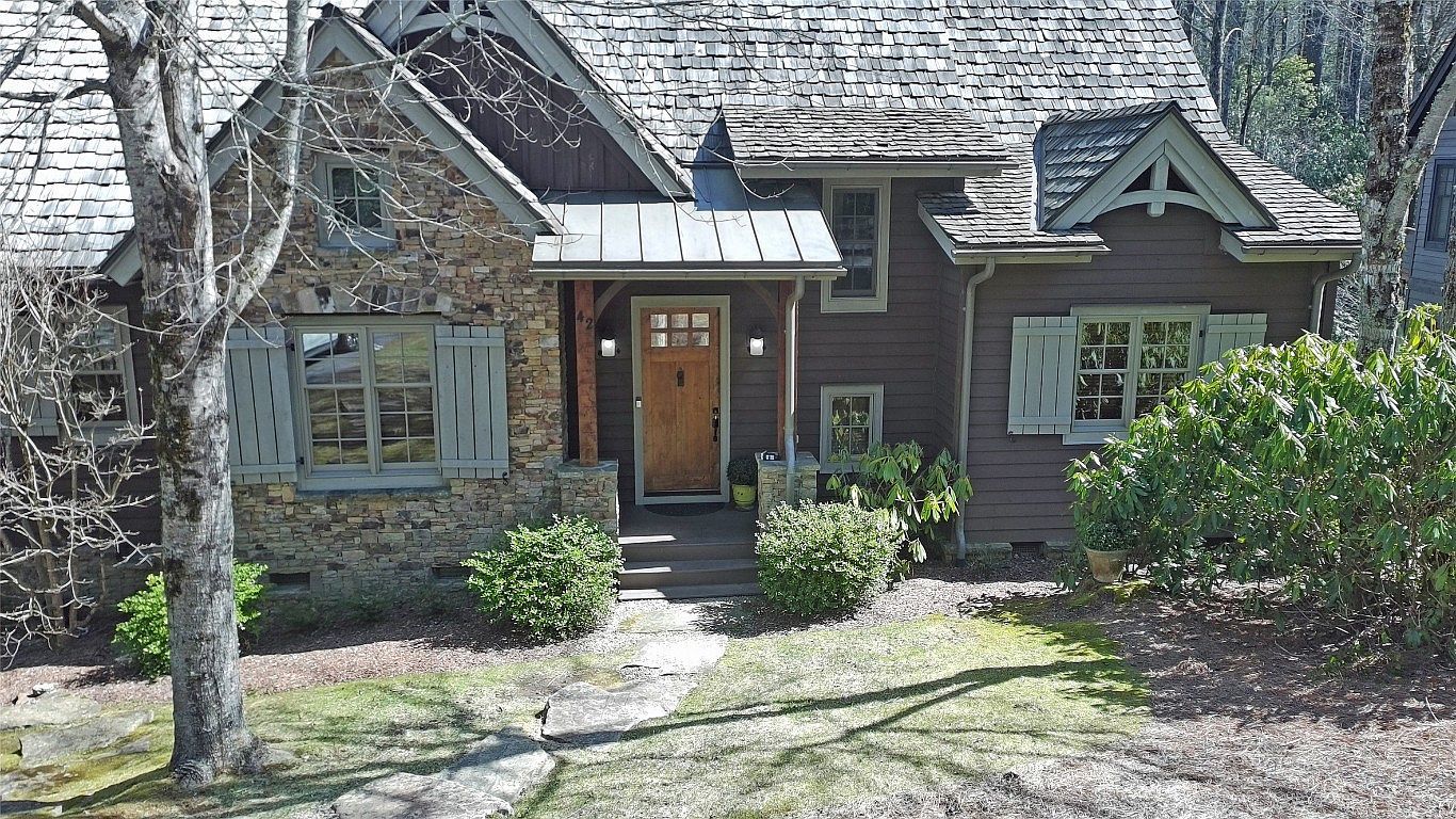 42 Hemlock Dr Highlands, NC 28741 | Single Family