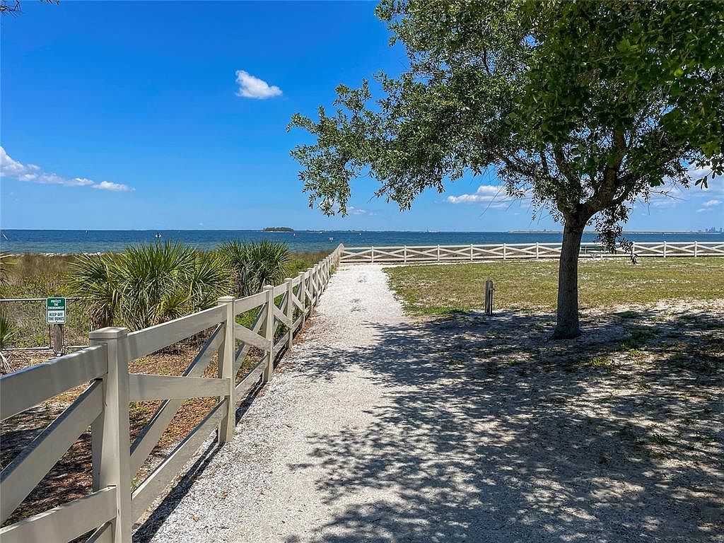 6510 Seabird Way Apollo Beach, FL 33572  | Single Family