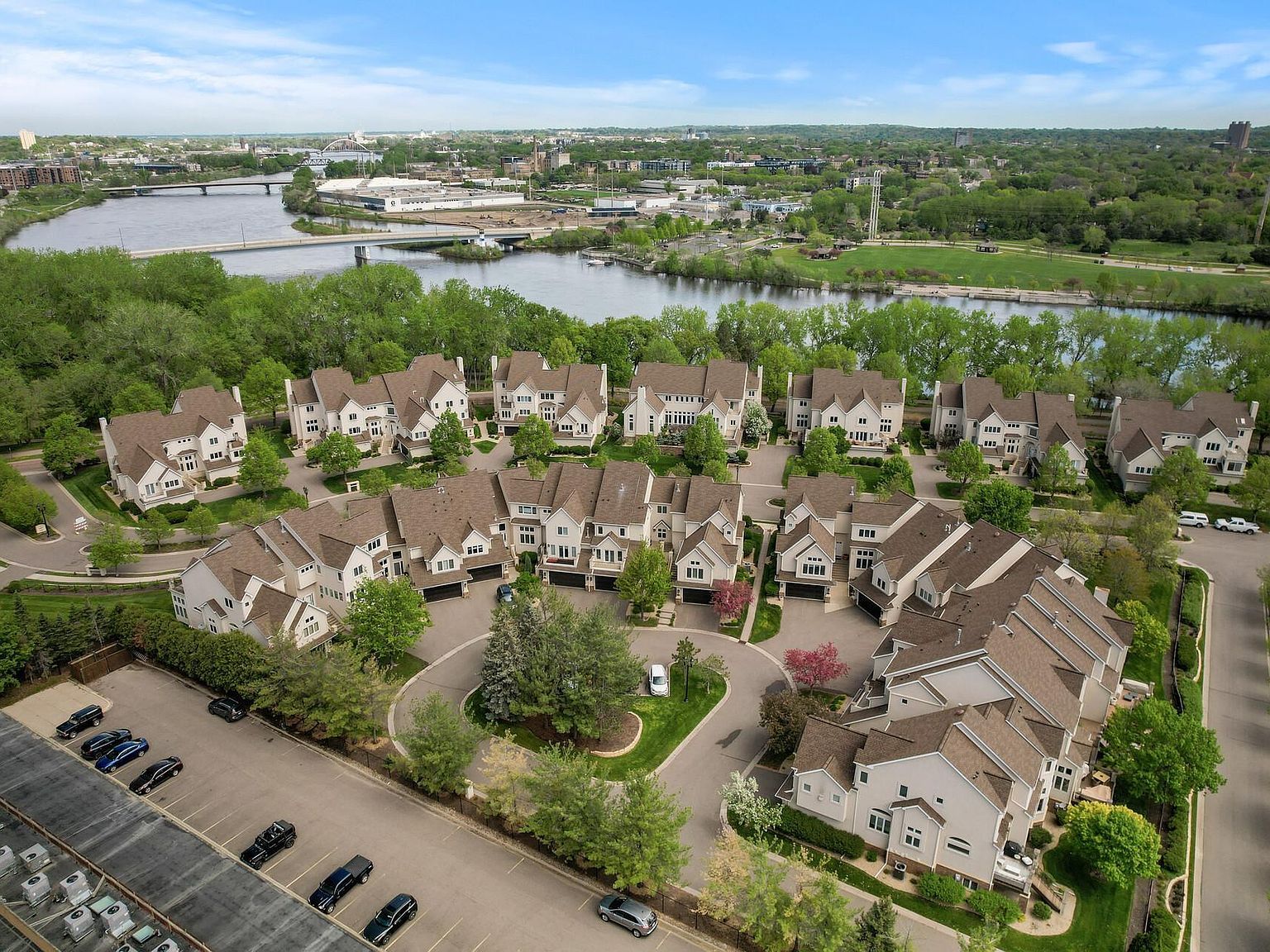 517 River St Minneapolis, MN 55401 | New build