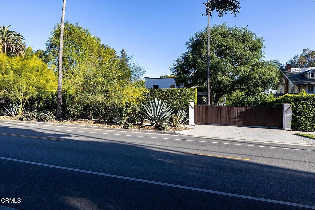 1052 New York Dr Altadena, CA 91001  | Single Family