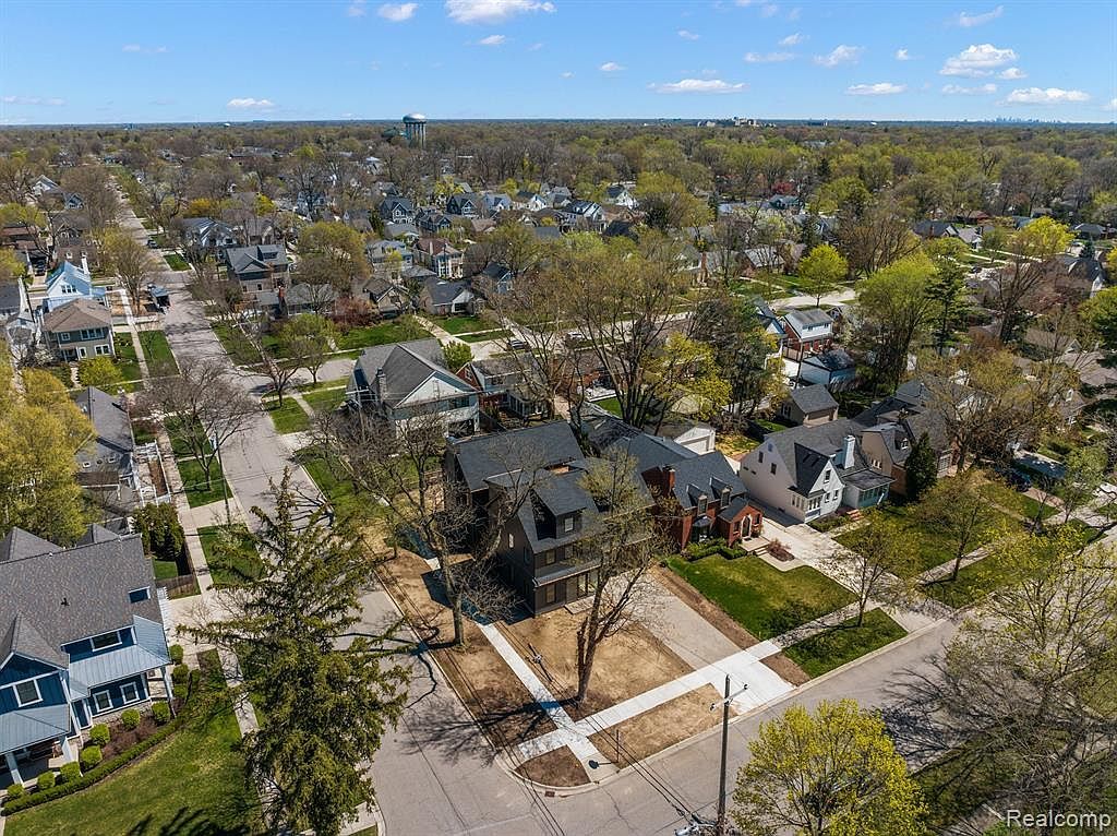 1723 Birmingham Blvd Birmingham, MI 48009 | Single Family