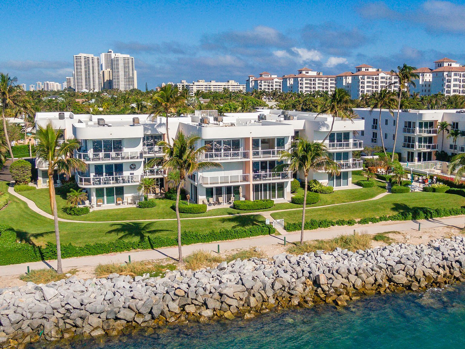 140 Inlet Way APT 312 Palm Beach Shores, FL 33404  | Condominium