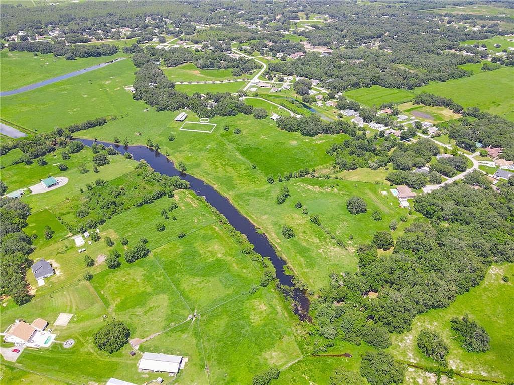 1096 Drew St Lakeland, FL 33810  | Single Family