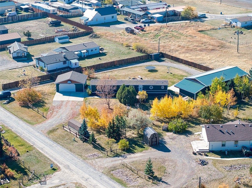 511 Table Mountain Dr Gallatin Gateway, MT 59730 | New build