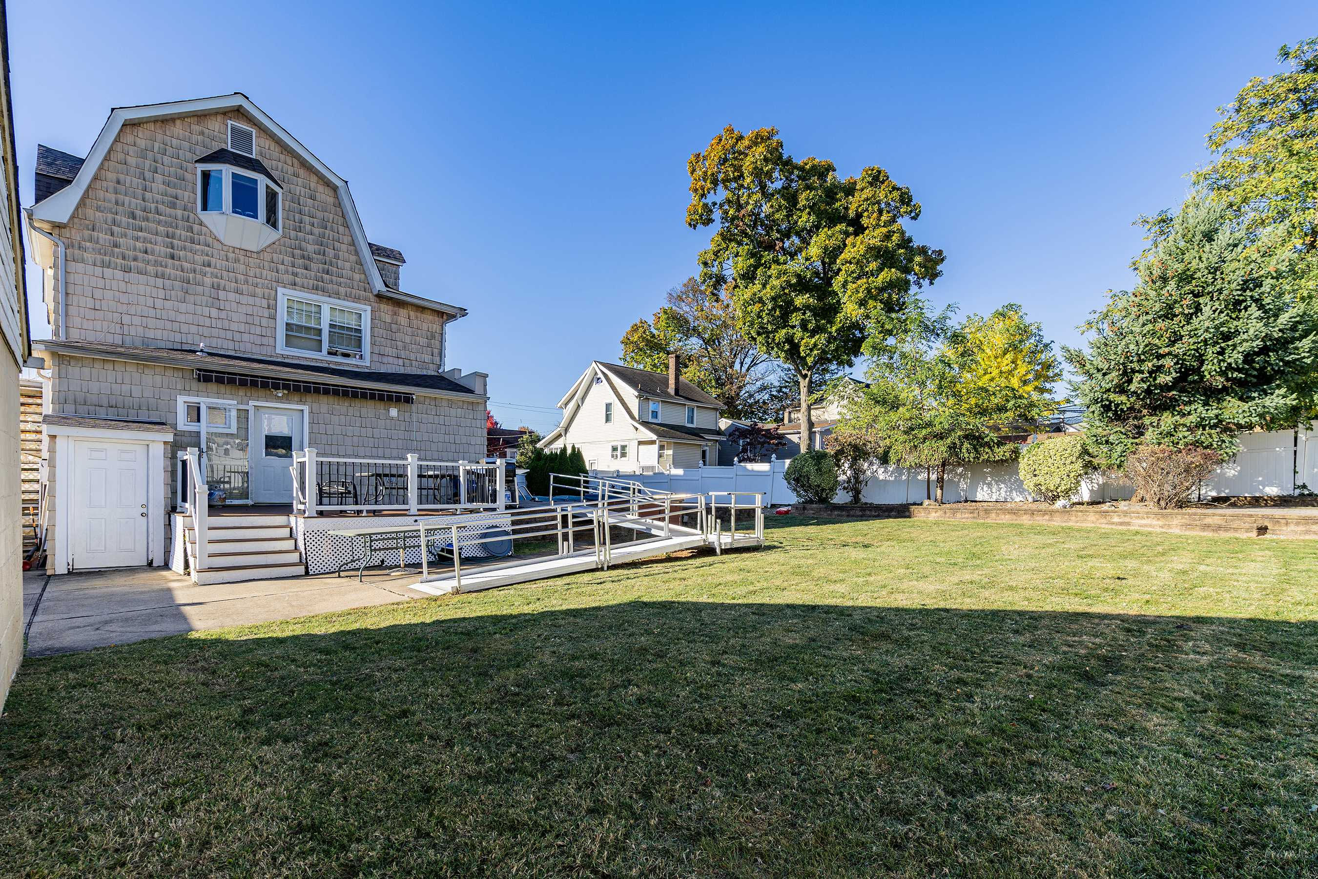 100 E Prospect Ave, Woodbridge, NJ, USA, Woodbridge Township, 7095 | Single Family