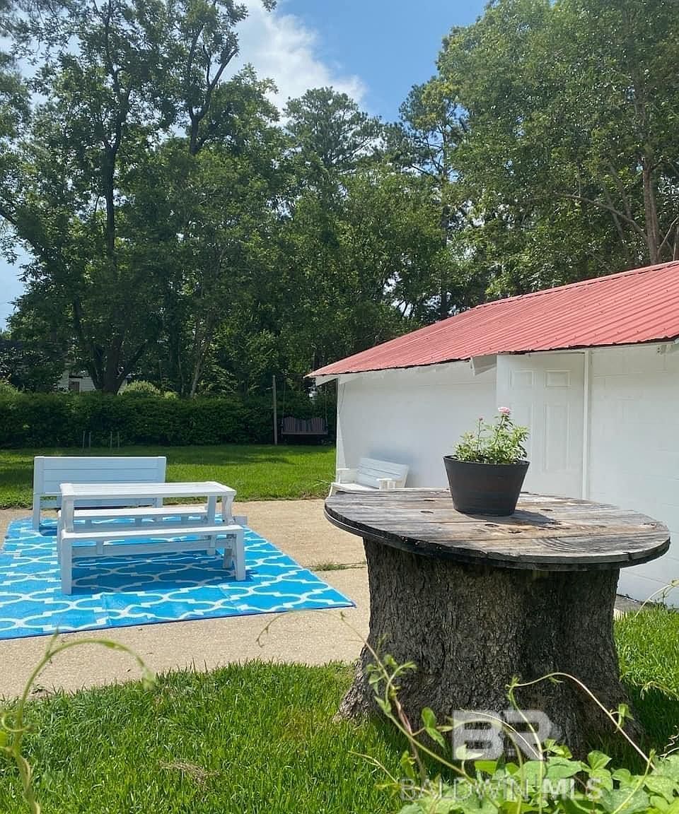 50 Chestnut St Monroeville, AL 36460  | Single Family