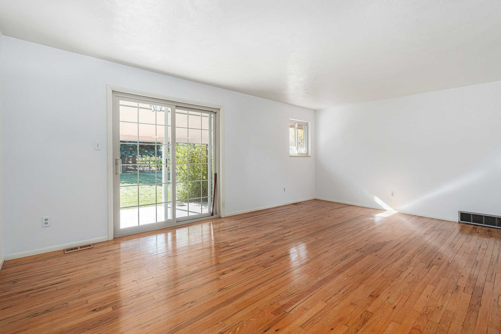 2096 East Mineral Avenue, Centennial, CO, USA, 80122  | Single Family