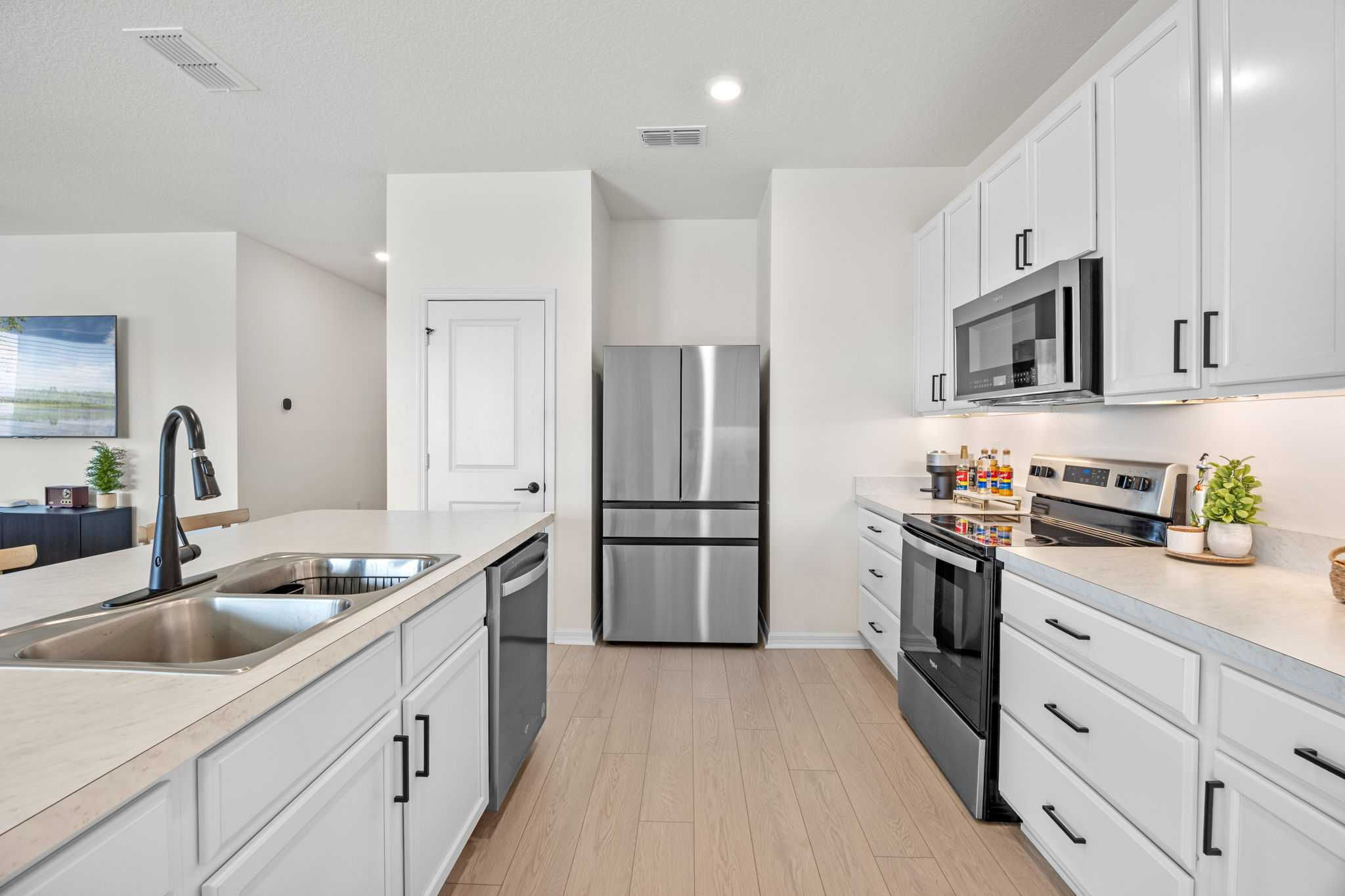 625 OVERPOOL AVE, DAVENPORT, FL, 33896 - Thumbnail 4