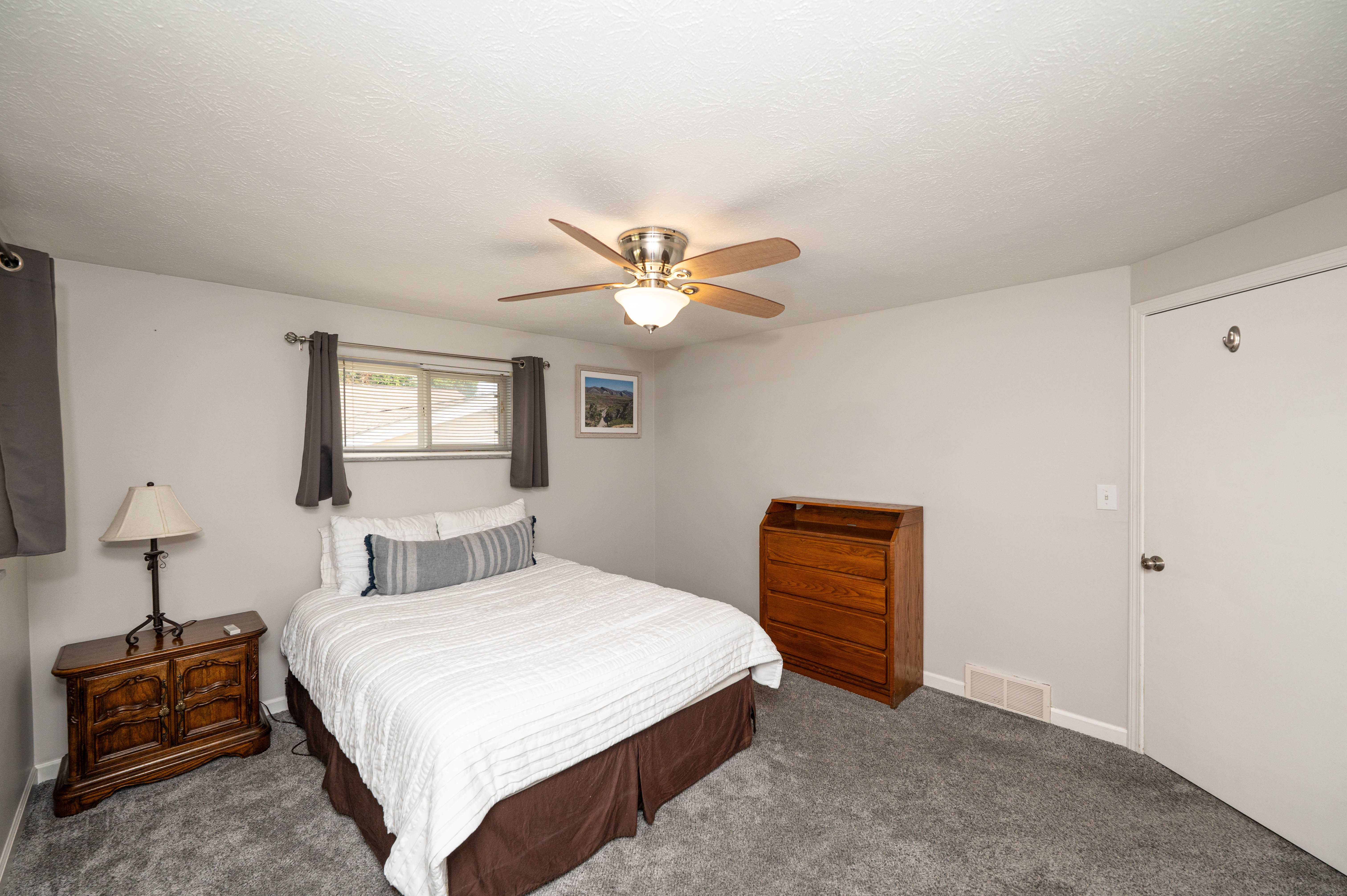 155 Erieview Drive, Eastlake, OH, USA, 44095 - Thumbnail 5