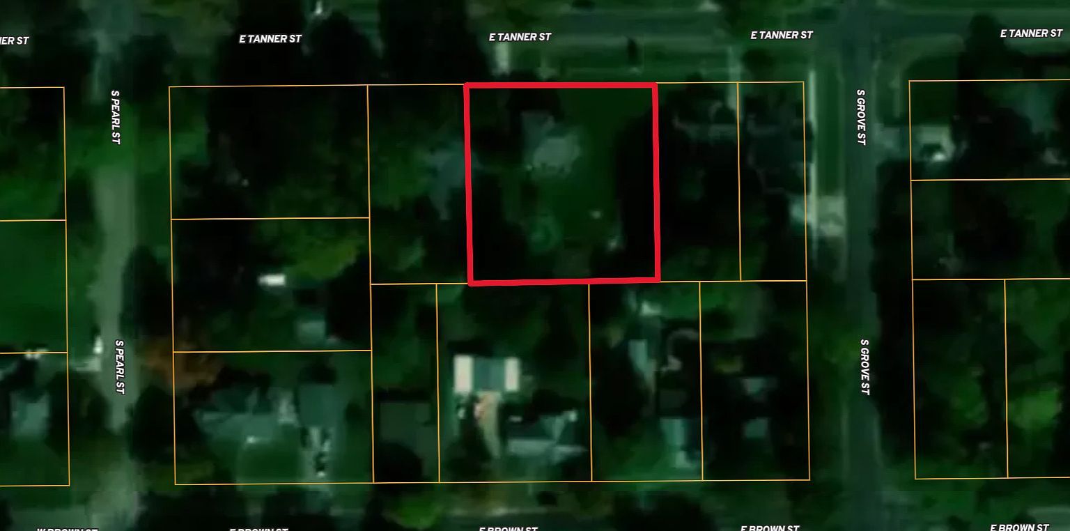 150 E Tanner St Waverly, IL 62692  | Single Family