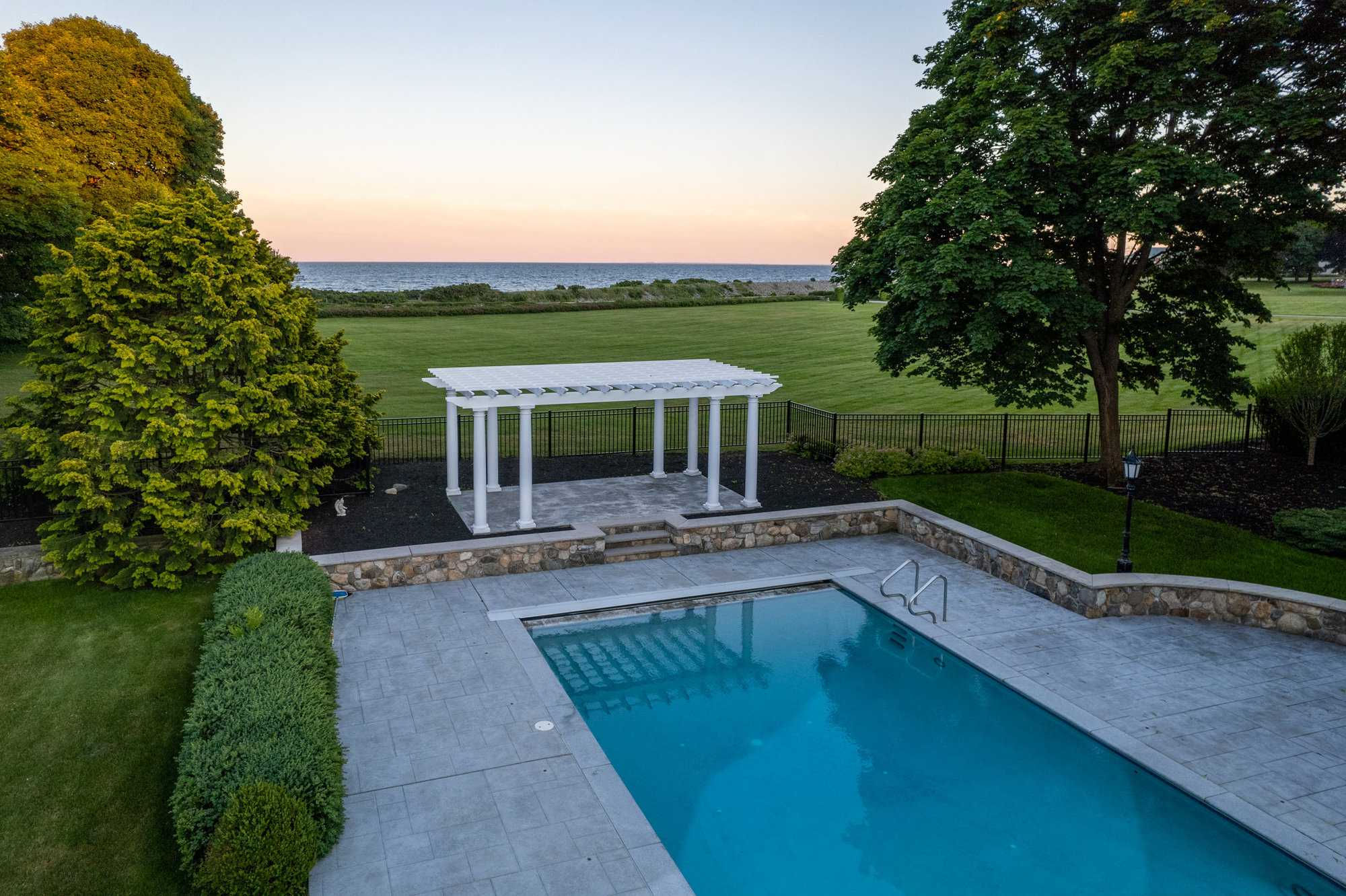 25 Willow Avenue, North Hampton, NH, USA, 3862 | Single Family