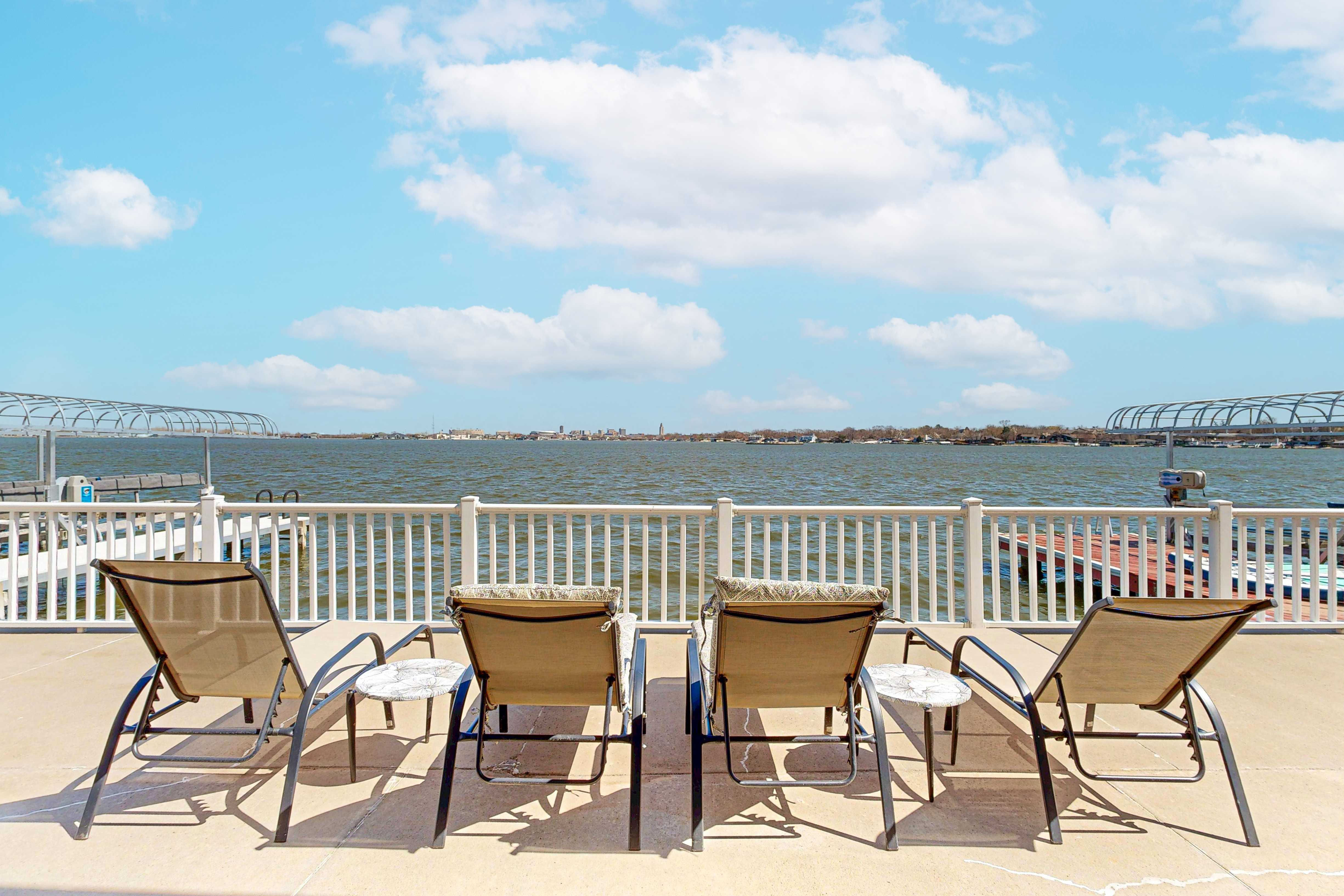 300 West Lakeshore Drive, Lincoln, NE, USA, 68528 - Thumbnail 3