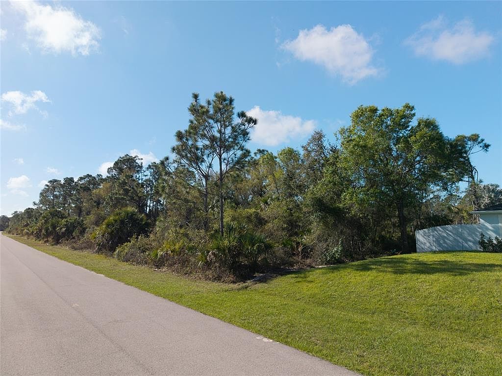 LOT 6 Sawyer Cir Lot 6 North Pt, FL 34288 | Land/Lot