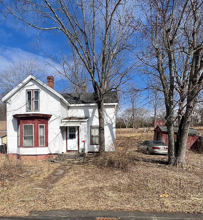 10 Green St Brookfield, MA 01506 | Single Family