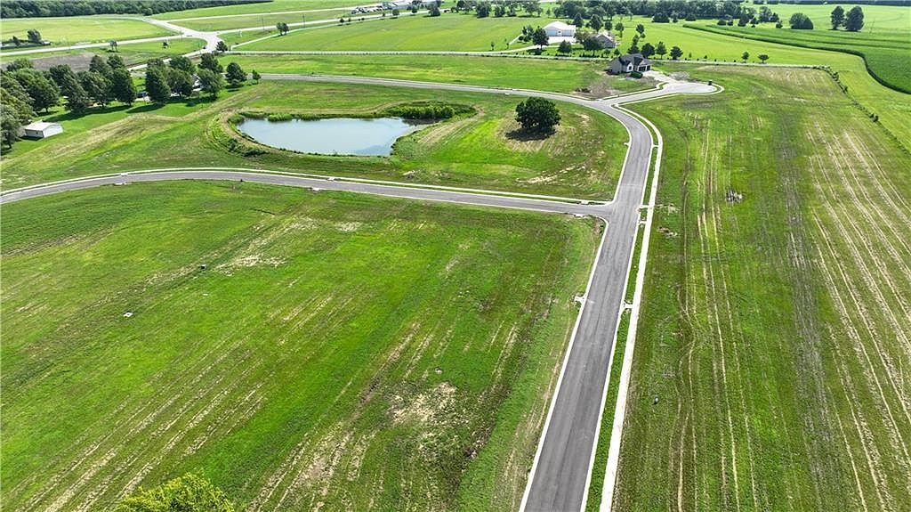 13 Wagon Rd Baldwin City, KS 66006  | Land/Lot