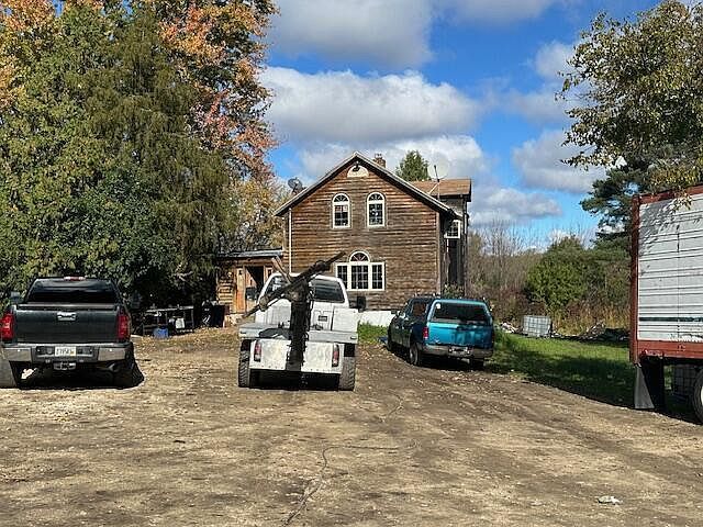 1682 Sherman Rd Jackson, WI 53037  | Single Family