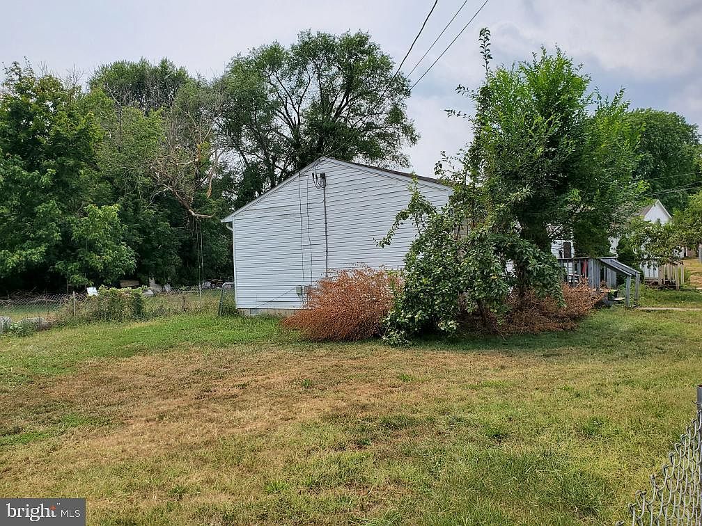 211 Laurel St Front Royal, VA 22630 | Single Family