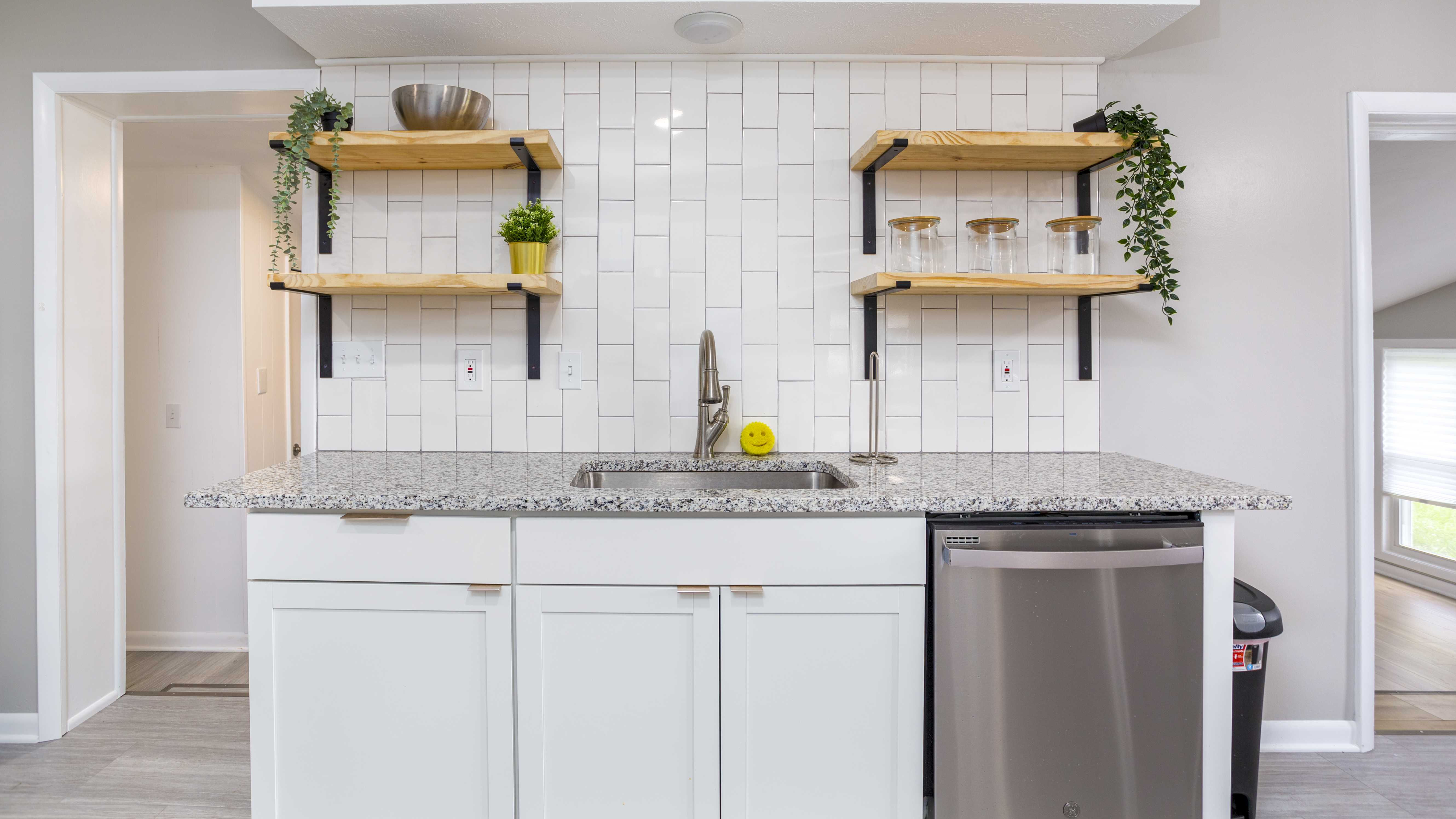 523 Dudding Avenue, Hurricane, WV, 25526 - Thumbnail 5