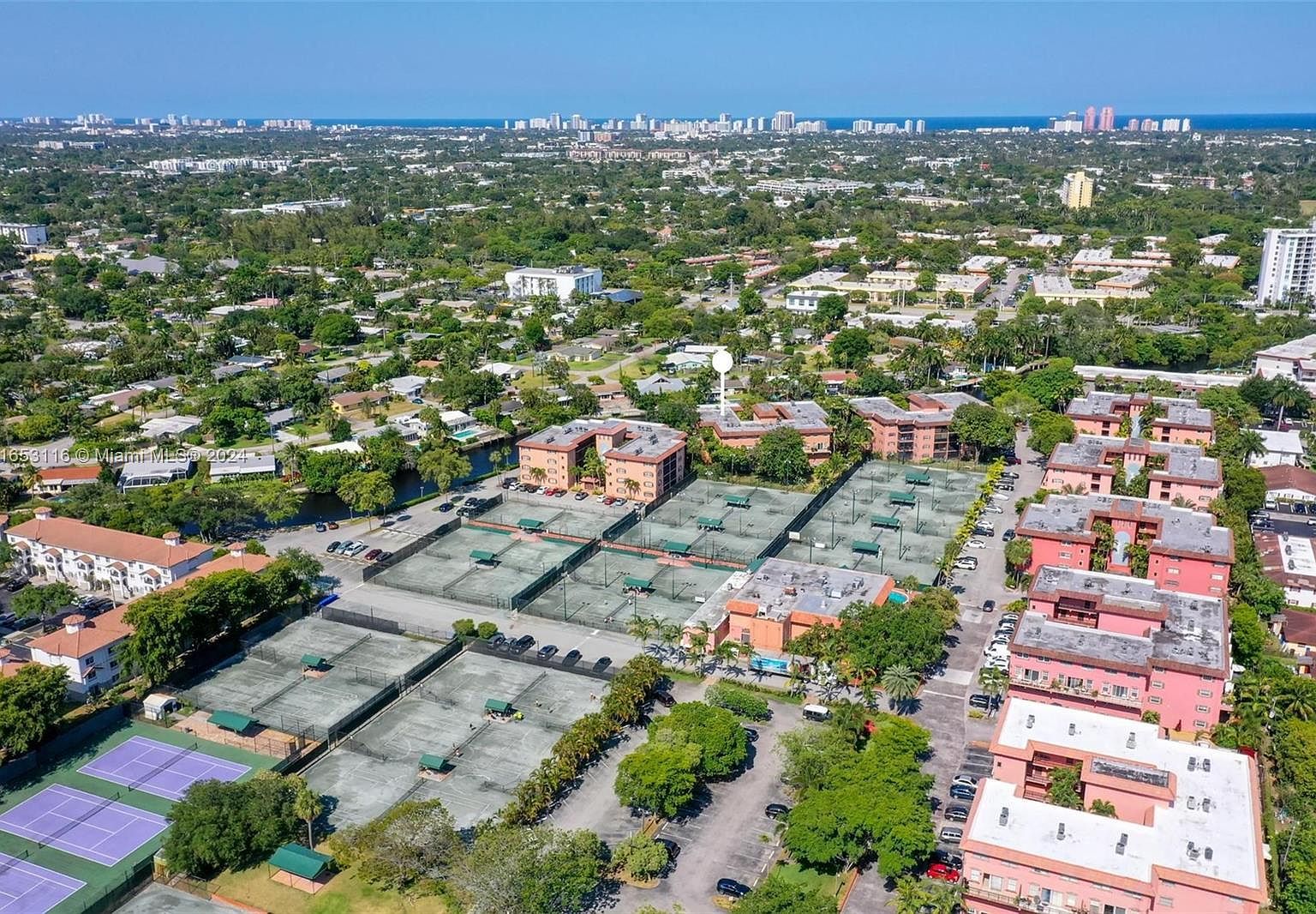 620 Tennis Club Dr APT 311 Fort Lauderdale, FL 33311  | Condominium