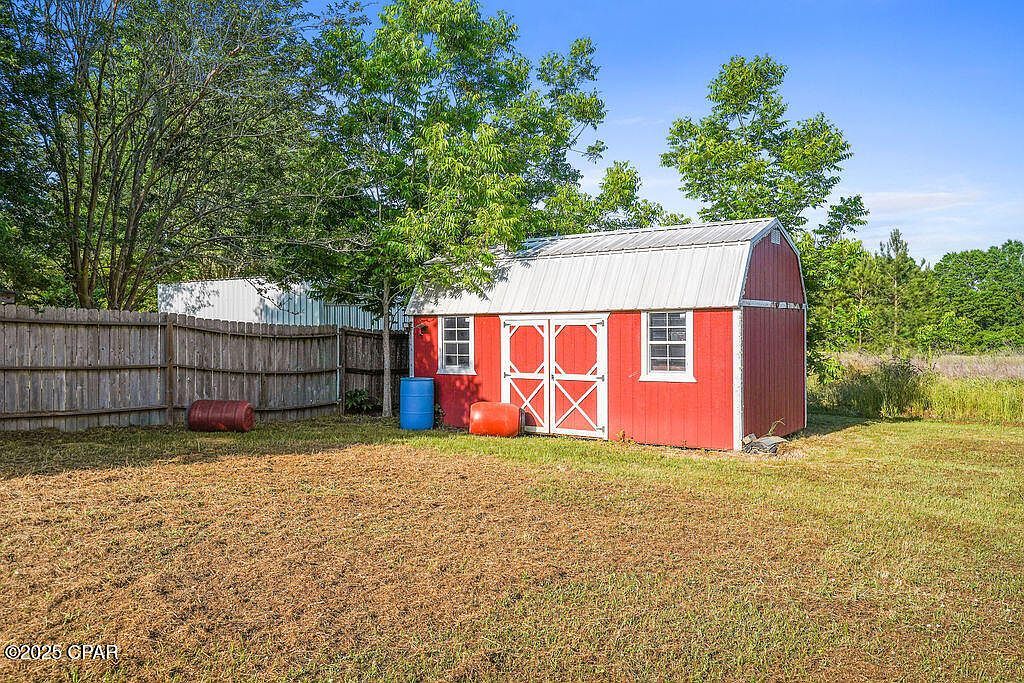 723 Sewell Farms Rd Chipley, FL 32428  | Single Family