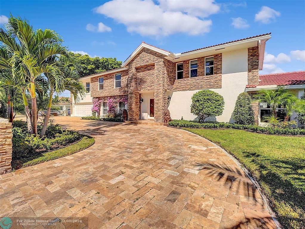 2401 SE 8th St Pompano Beach, FL 33062 | Single Family