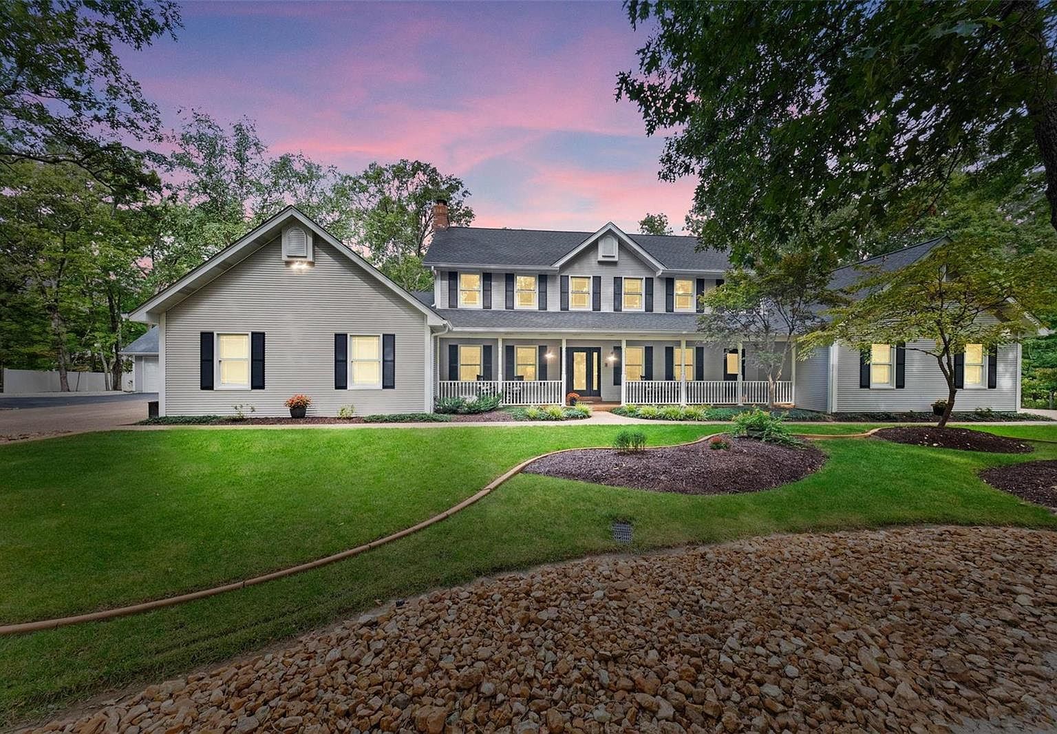 19 Jacks Cabin Dr Defiance, MO 63341  | Single Family