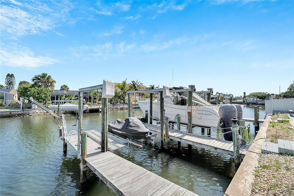 1013 Apollo Beach Blvd APT 202 Apollo Beach, FL 33572  | Condominium