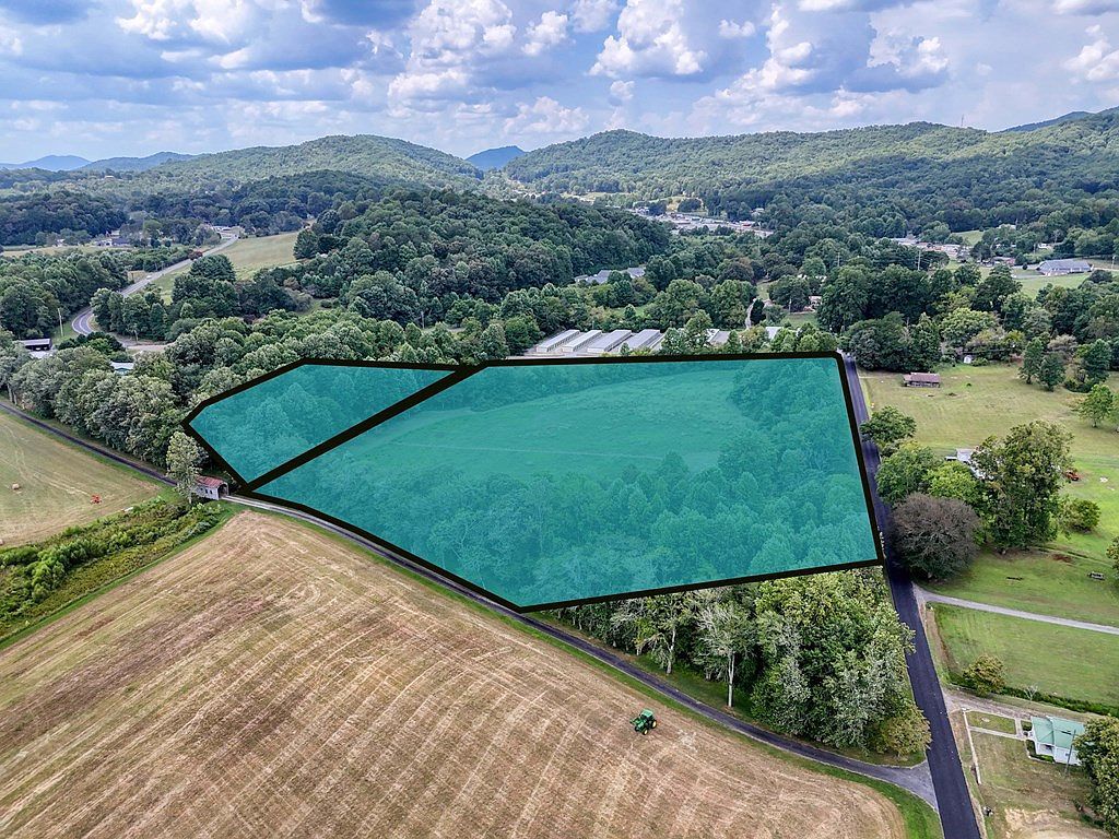 835 Waldroup Rd Hayesville, NC 28904  | Single Family